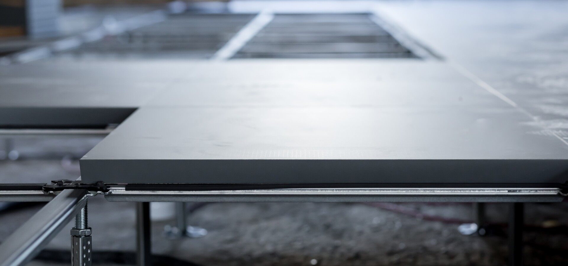 Mlog System Modular raised floor systems for any area