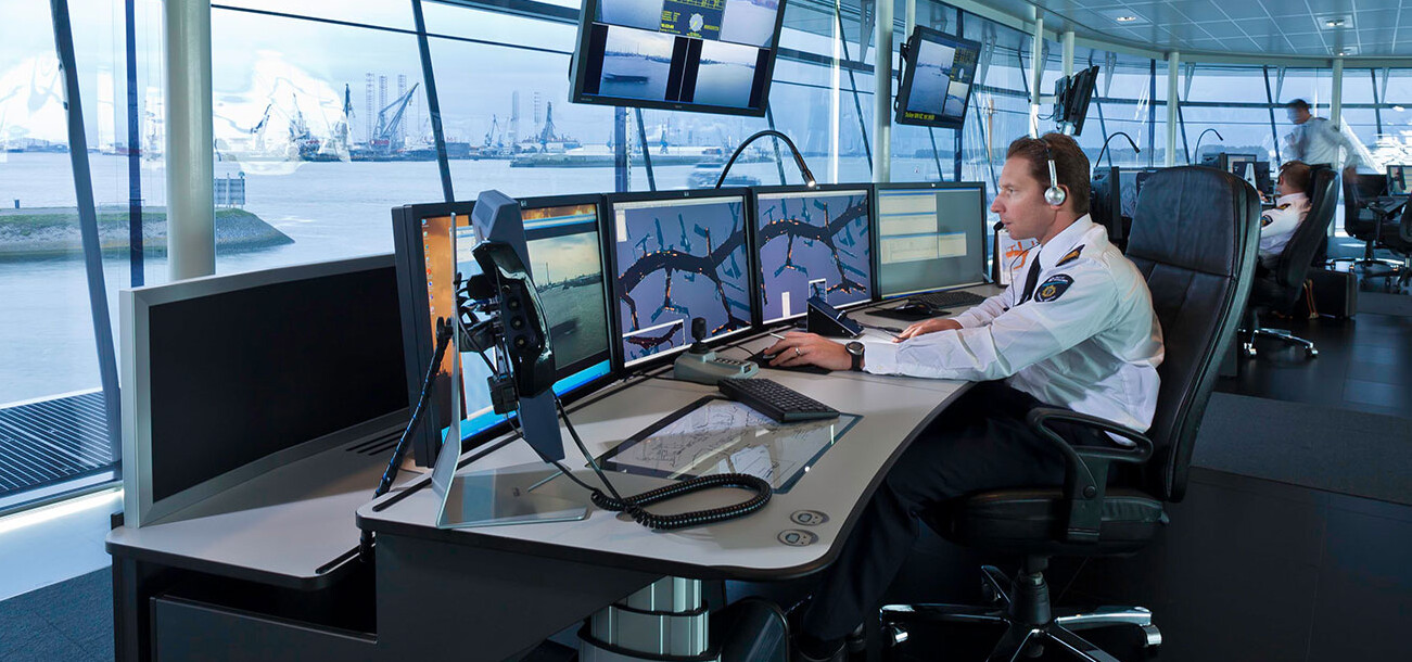 Brand-Control-Rooms-Port-of-Rotterdam-01 Brand-Control-Rooms-Port-of-Rotterdam-01