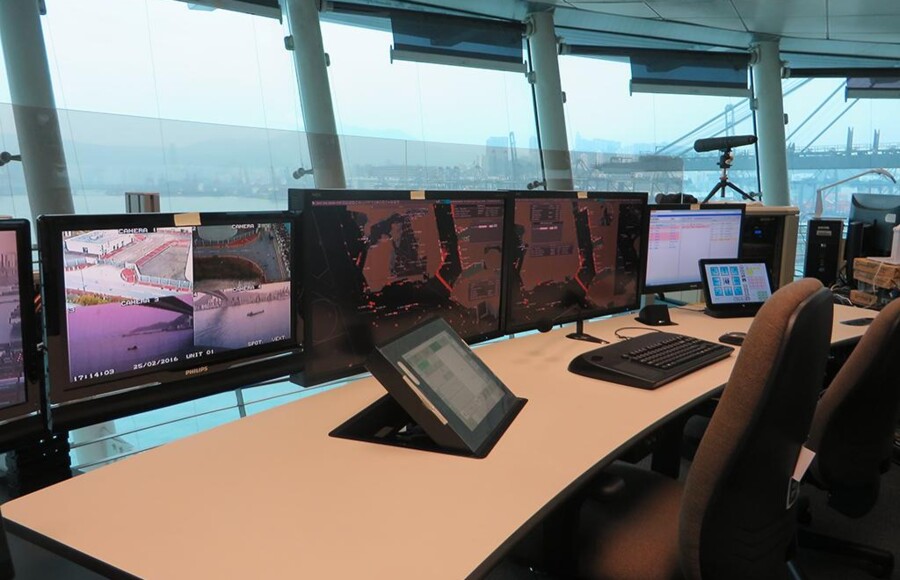 Brand-Control-Rooms-Hong-Kong-Vessel-Traffic-Services-02